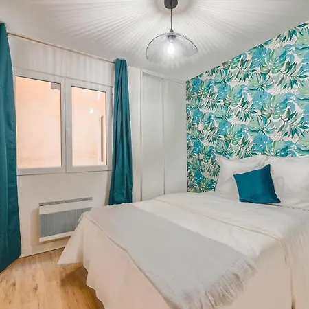 Apartment Poncelet Paris