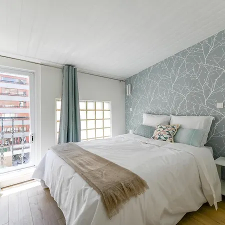 Apartment Poncelet