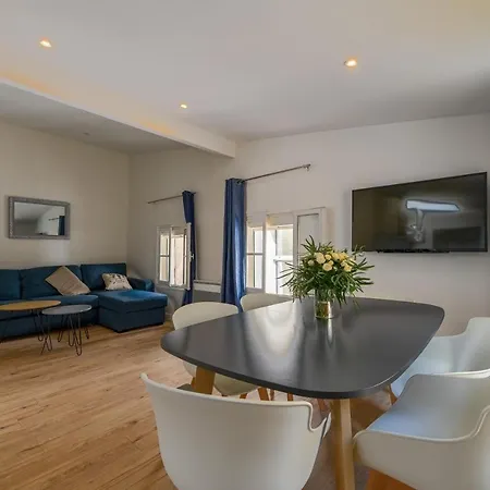 Poncelet Apartment