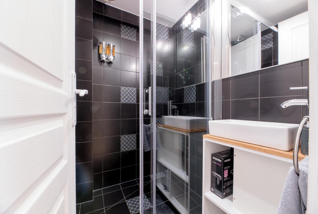 Poncelet Apartment Paris